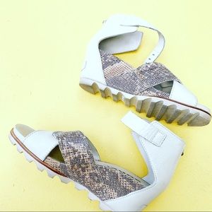 SOREL wedge heels strappy utility style snake print detail shoes 8